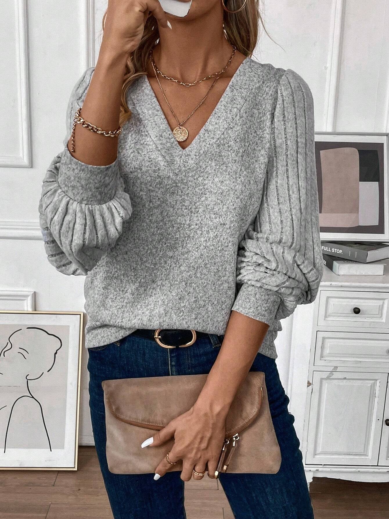 EMERY ROSE Lantern Sleeve V Neck Tee