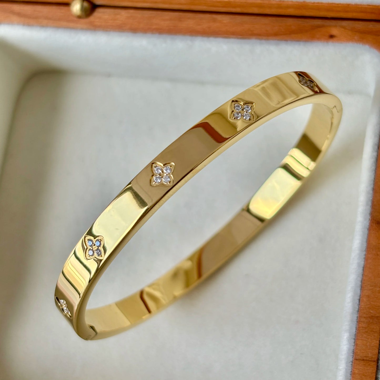Waterproof Luxury Colorful Cubic Zirconia Bangles Stainless Steel Open Bracelet Bangle 18K Plated Fashion Jewelry Women