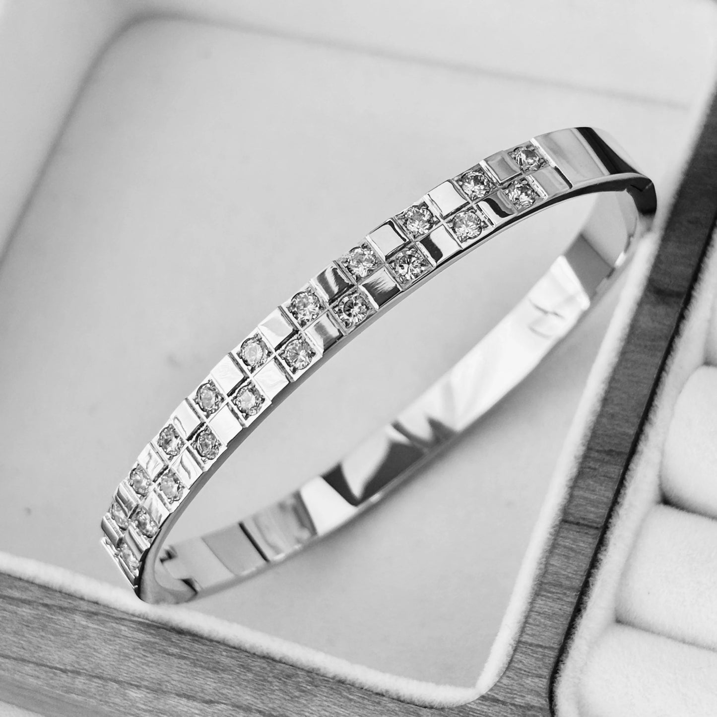 Waterproof Luxury Colorful Cubic Zirconia Bangles Stainless Steel Open Bracelet Bangle 18K Plated Fashion Jewelry Women