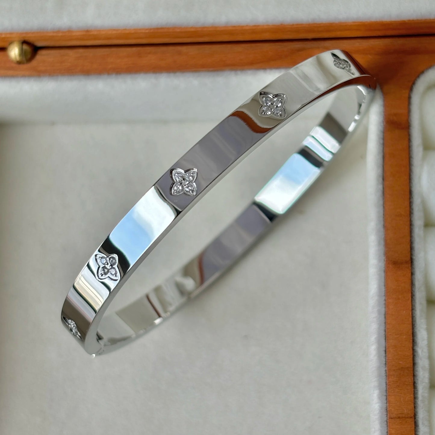 Waterproof Luxury Colorful Cubic Zirconia Bangles Stainless Steel Open Bracelet Bangle 18K Plated Fashion Jewelry Women